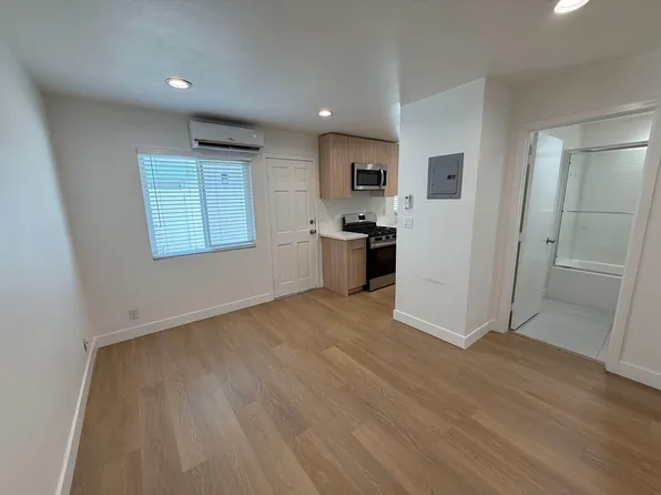 1144 Stanley Ave APT D, Long Beach, CA 90804