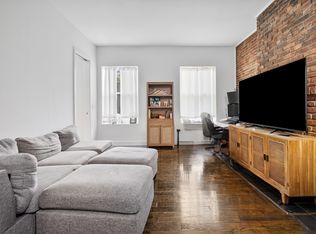 431 W 22nd St APT 2F, New York, NY 10011
