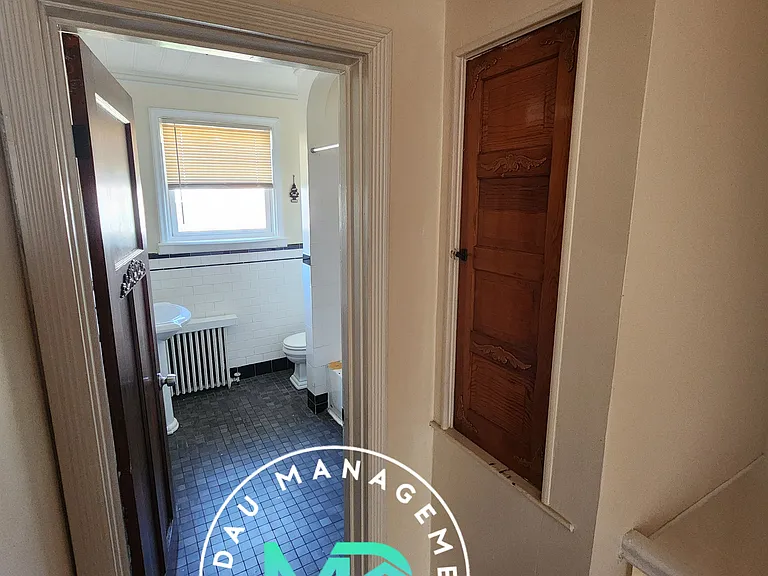 4329 Shamrock Ave — Photo 17