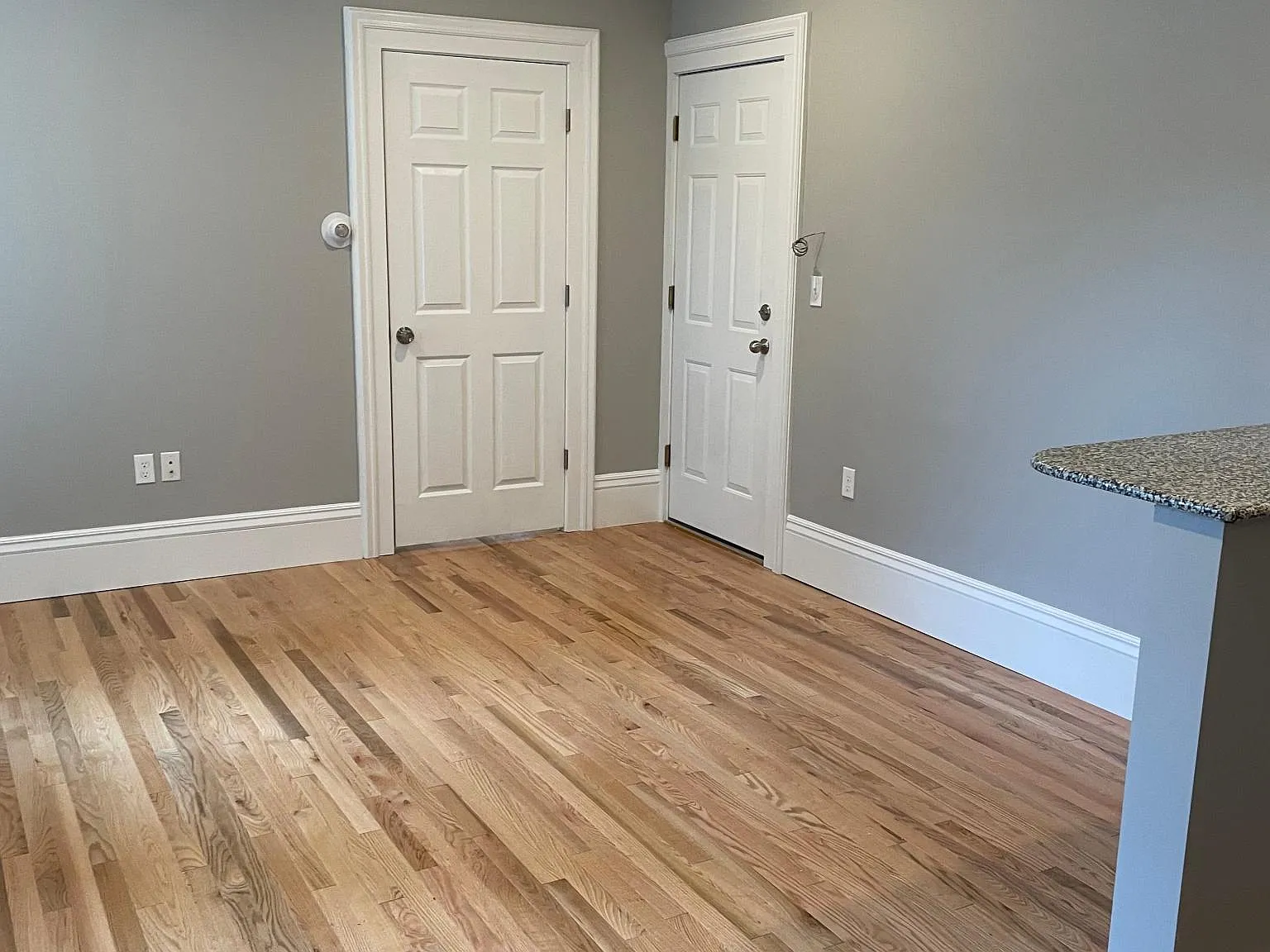 1 bed, 400 sqft, $1,300 — Photo 2