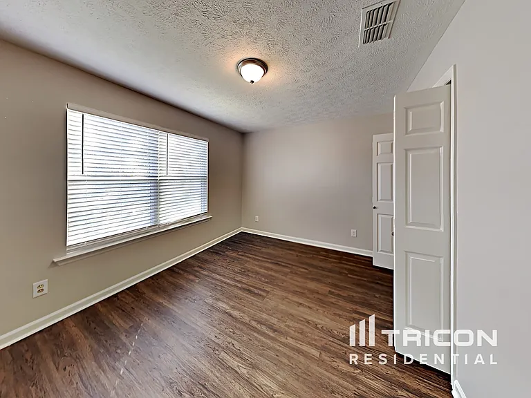 603 Hounds Run — Photo 11