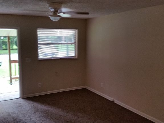 3rd image of 2637 Guerad Dr E