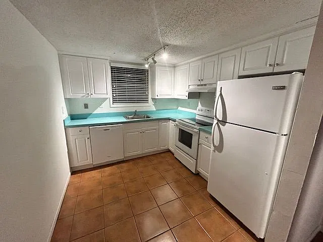 4313 Antisdale St — Photo 2