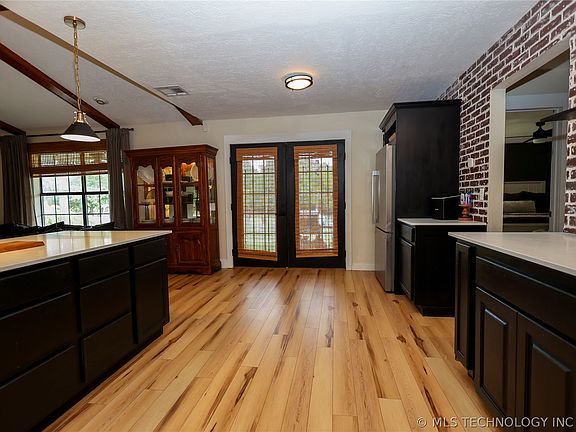 3rd image of 7548 W 14th St