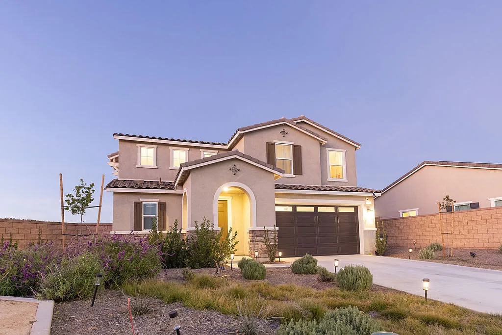 Building Photo - 27035 Kodiak Ct