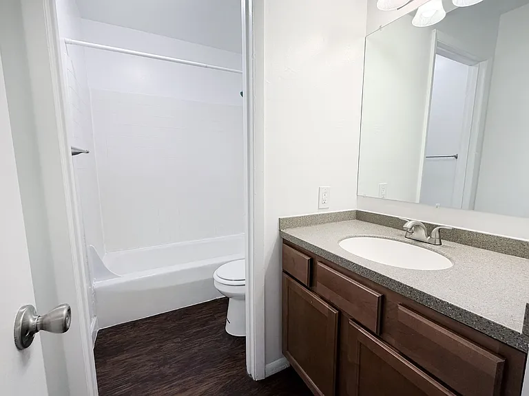 Walnut Creek Townhomes — Photo 55