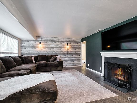 4th image of 12515 Glenwood Avenue SW