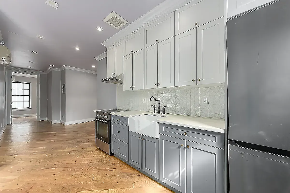 137 21st Street — Photo 1