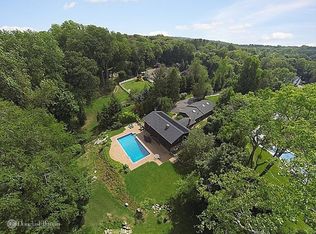 3 Kaintuck Ln, Locust Valley, NY 11560