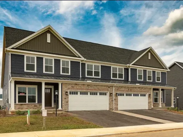 121 Aeropointe Ln Unit 121, State College, PA 16803