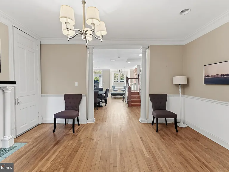 11 R St NW — Photo 6