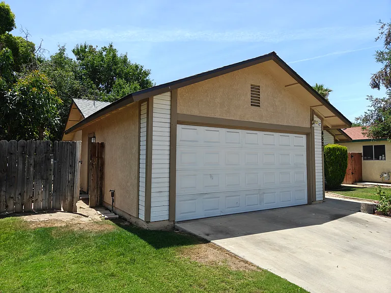 4521 Blossom Valley Ln — Photo 3