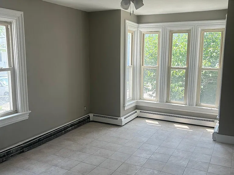 43 Bernon St #1 — Photo 3