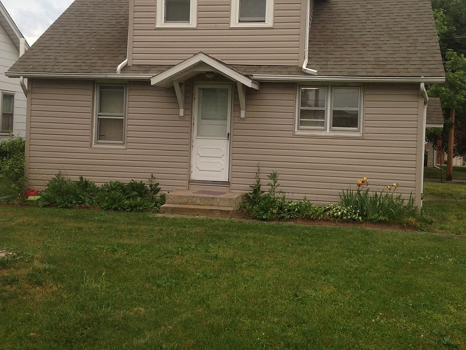 view from Rail Road St