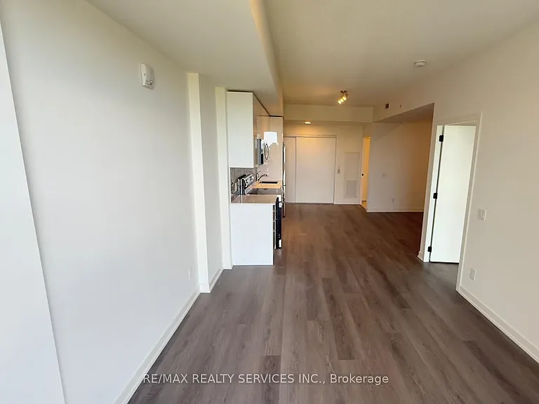 33 Erie Ave #1403 — Photo 11