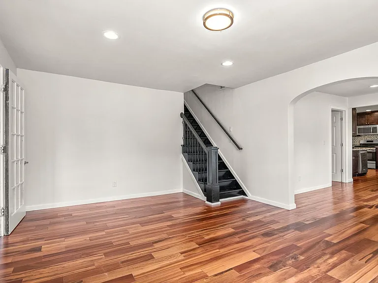 17130 Beck Rd — Photo 8