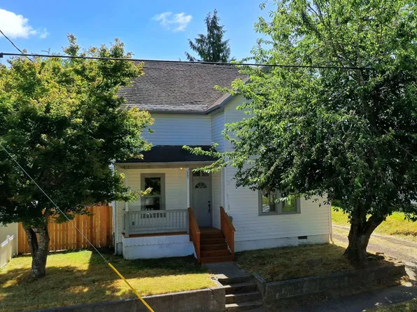 265 Bryant St, Clatskanie, OR 97016