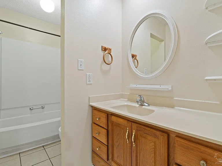 3023 Cedarwood Village Ln — Photo 43
