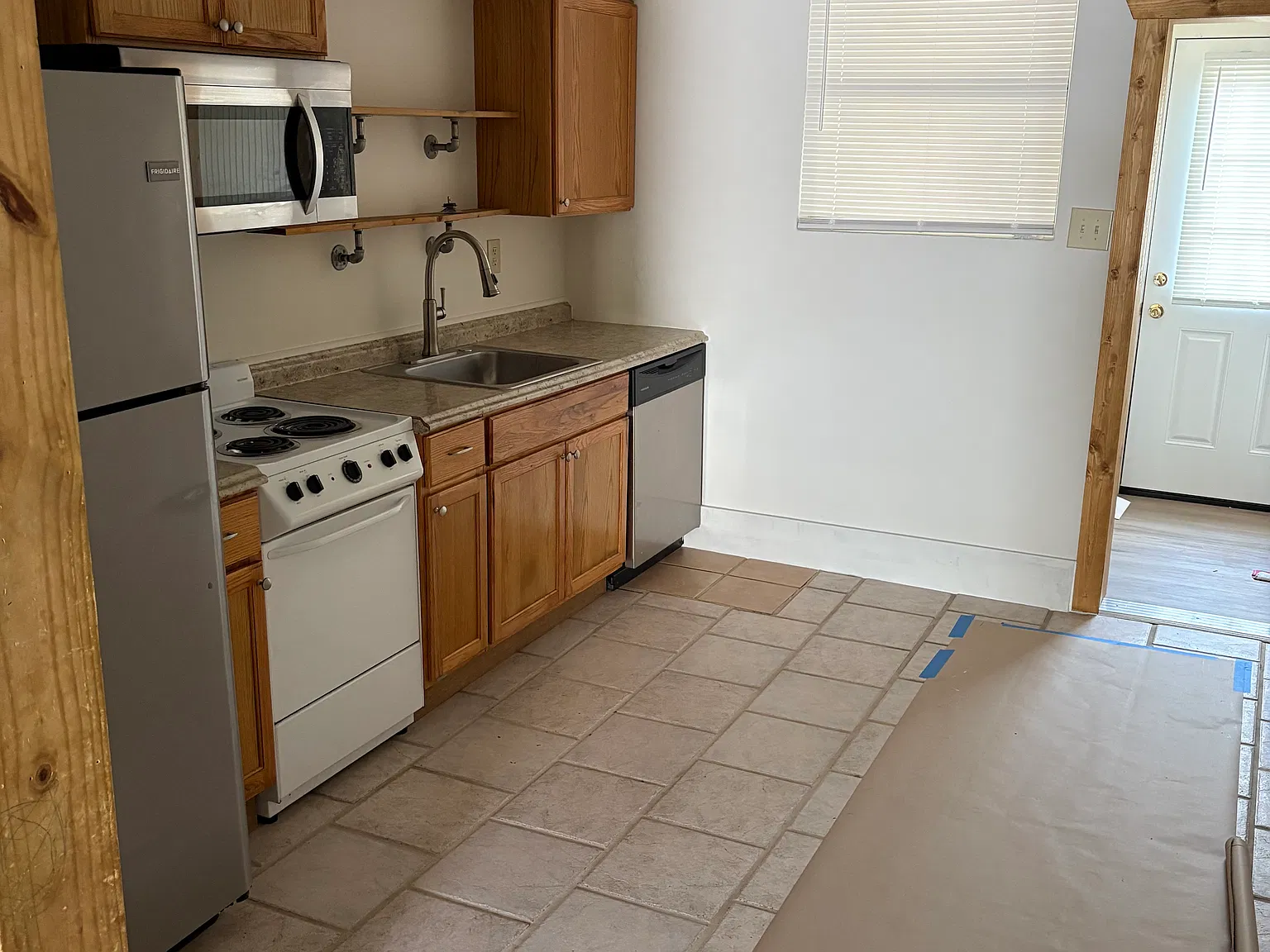2 bed, 800 sqft, $1,650 — Photo 4