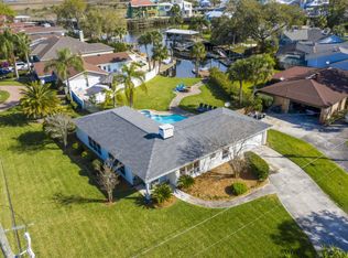 4237 Stacey Rd W, Jacksonville, FL 32250