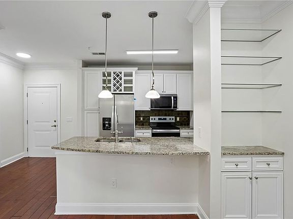5th image of 901 Abernathy Rd APT 5190