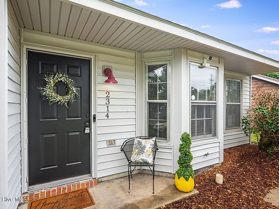 4th image of 2314 Knollwood Lane
