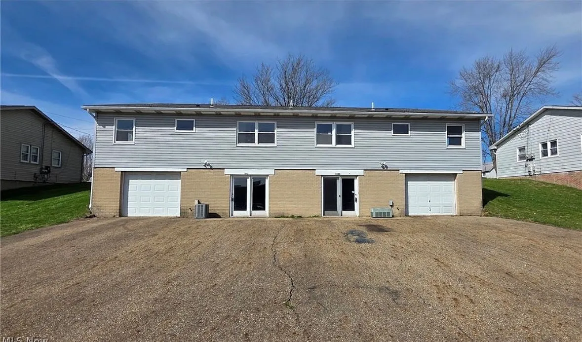 Building Photo - 1640 Cedarcrest Ave SW #1
