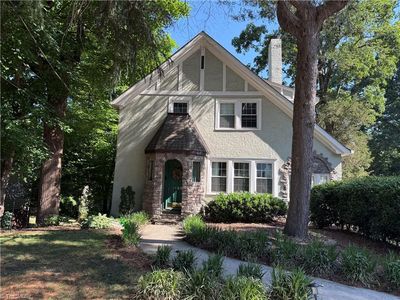 1166 S Hawthorne Rd, Winston Salem, NC, 27103