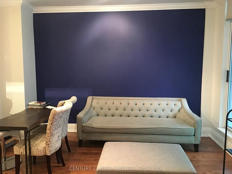 16 Yonge St W #318 — Photo 6