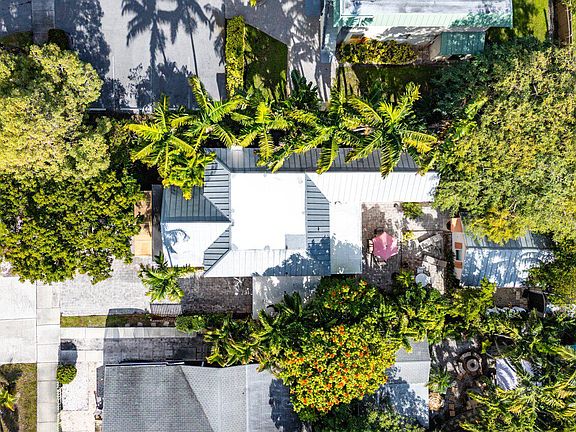 5th image of 219 S Swinton Avenue