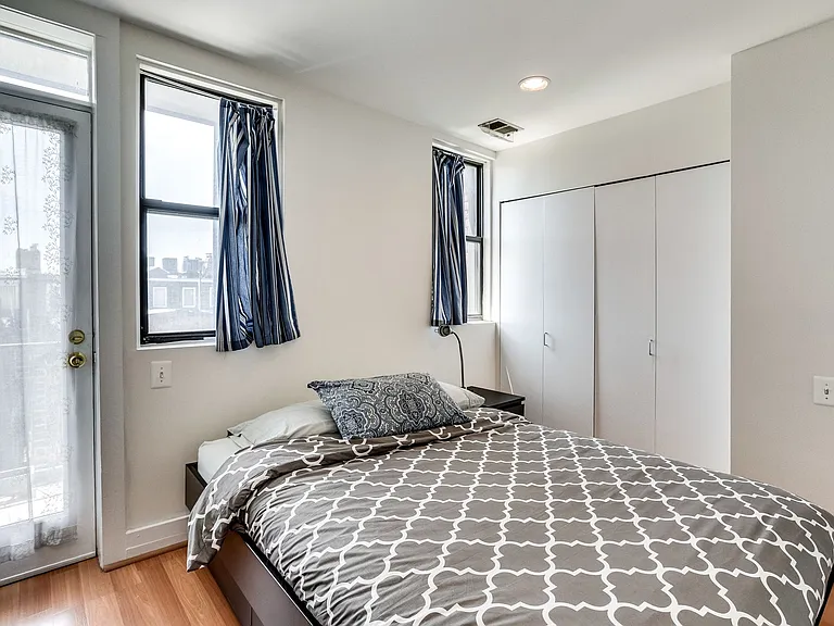 1842 California St NW #13B — Photo 16