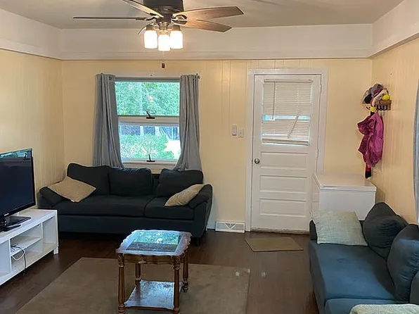 2 Phelps Ave, New Hartford, NY 13413