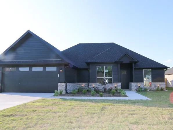11892 Gillian Ct, Tyler, TX 75703