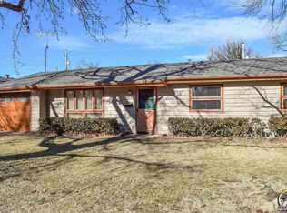 1418 SW 31st St, Topeka, KS 66611