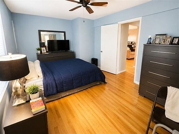 5th image of 194 Smith Street #1M
