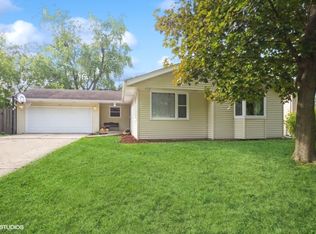 109 Janet Ave, Streamwood, IL 60107