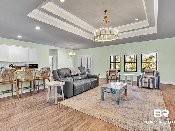 3rd image of 370 Apollo Ave