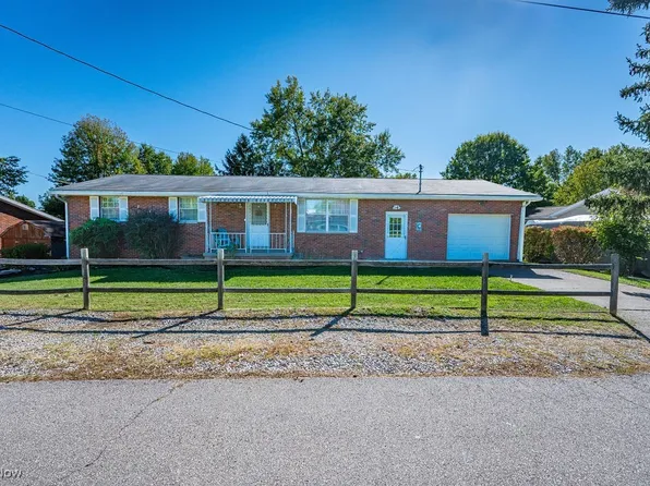 1662 17th Ave, Parkersburg, WV 26101