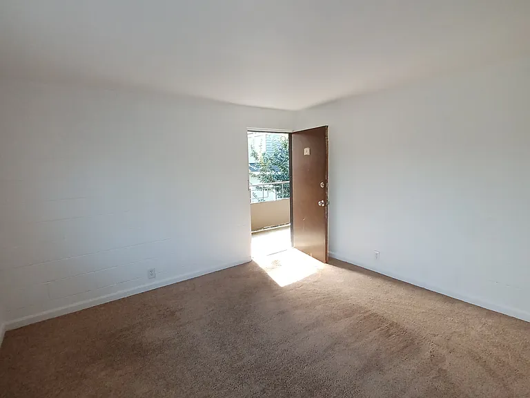 University View Apartments — Photo 2