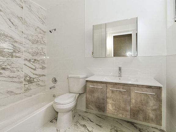 4th image of 108 Essex St