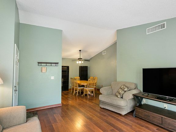4th image of 2528 N Palo Santo Dr