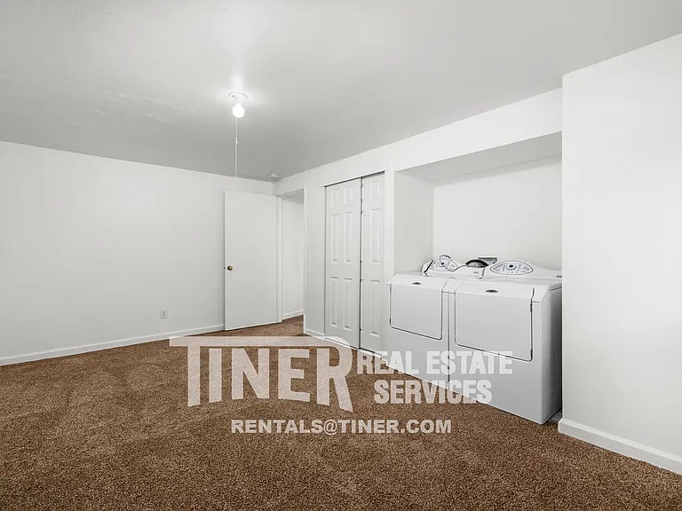 4910 Gastman Way #B — Photo 10