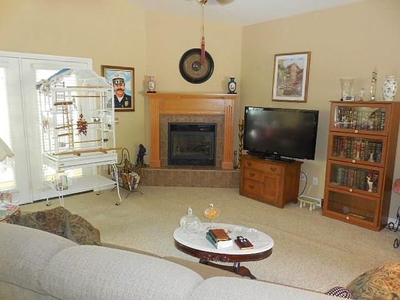 2nd image of 25 Boswell Dr