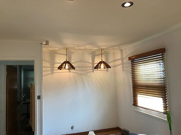 4th image of 2272 Magnolia Ave
