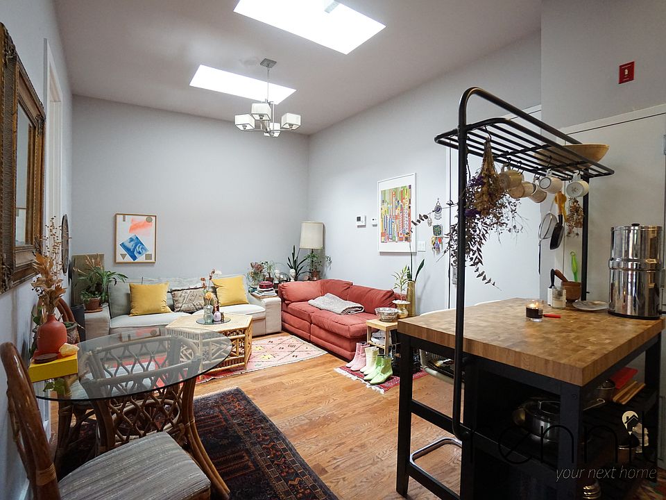 1st image of 914 Hart St #2B