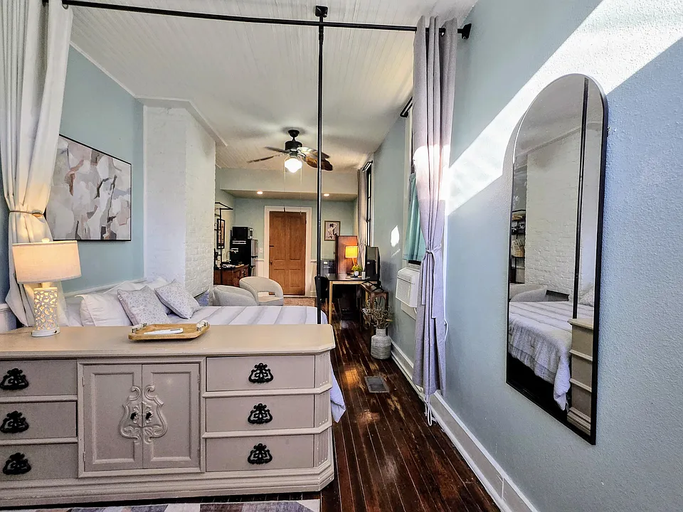 317 N Barcelona St #3