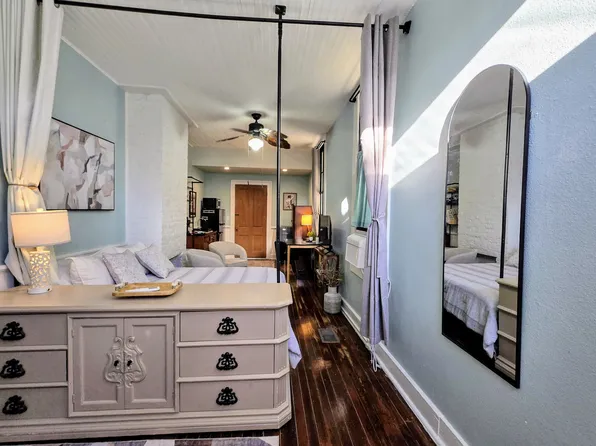 317 N Barcelona St #3, Pensacola, FL 32501