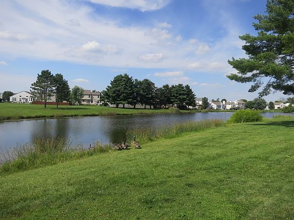 5th image of 3594 Brook Spring Dr