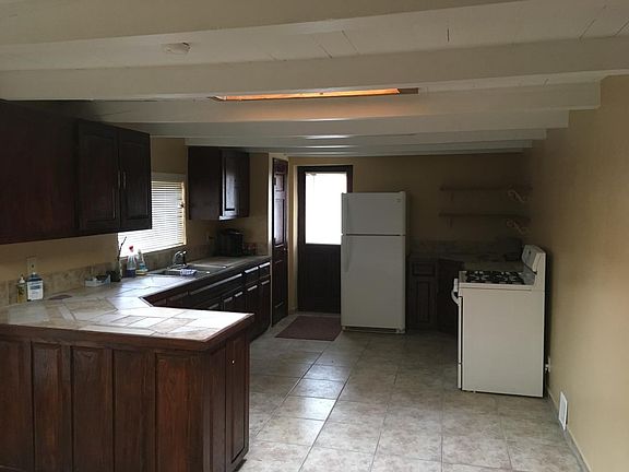 3rd image of 310 Santistevan Ln