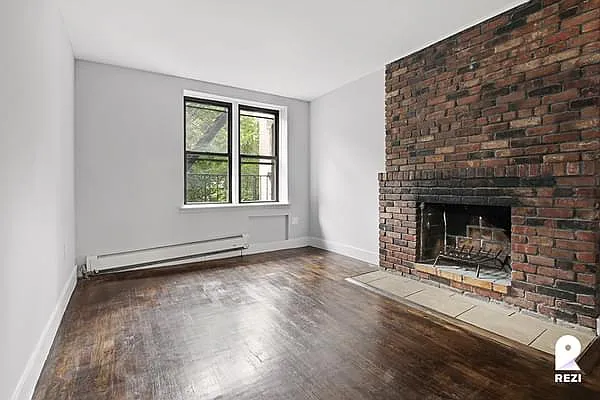 Rented by REZI | media 21